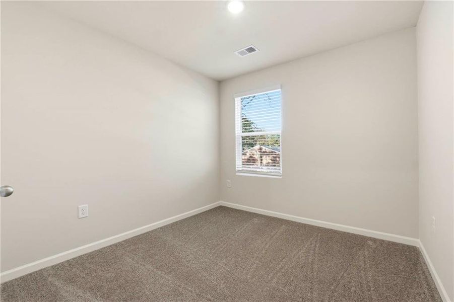 Spacious, unfurnished interior of a new home in Carolina, Palmetto (Image 12).