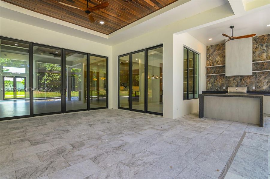 Exterior details and patio area of a home in , Naples (Image 17).