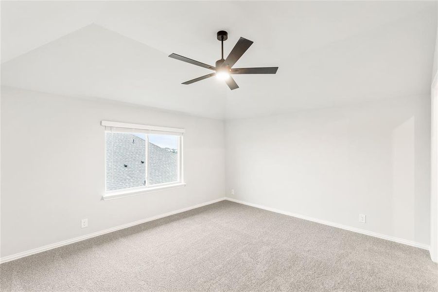 Spacious, unfurnished interior of a new home in Villages of Walnut Grove, Midlothian (Image 34).