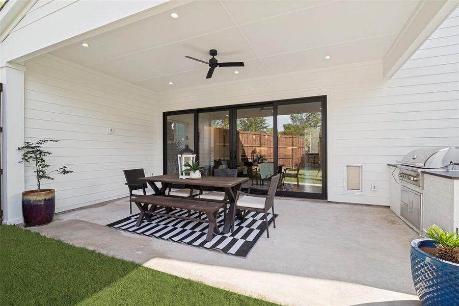 Exterior details and patio area of a home in , Dallas (Image 27).