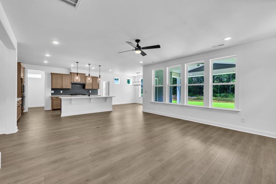 Representative unfurnished interior of a home built from the The Hampton by RobuckHomes in Kennebec Crossing, Angier (Image 107). Representative unfurnished interior of a home built from the The Hampton by RobuckHomes in Kennebec Crossing, Angier (Image 107).