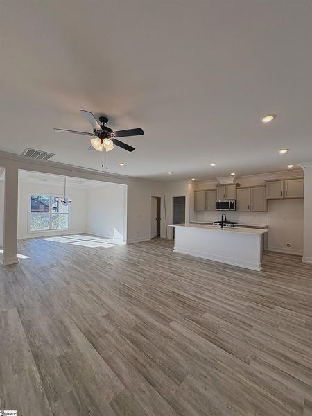 Spacious, unfurnished interior of a new home in Hidden Lake Estates, Greenville (Image 9).