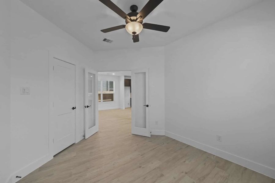 Representative unfurnished interior of a home built from the San Francisco by Chesmar Homes in The Woodlands Hills, Willis (Image 48). Representative unfurnished interior of a home built from the San Francisco by Chesmar Homes in The Woodlands Hills, Willis (Image 48).
