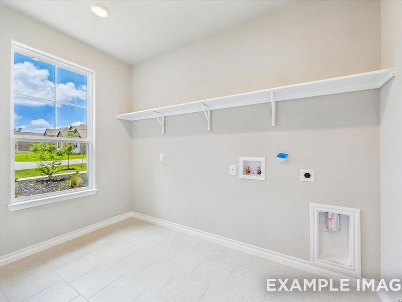 Spacious, unfurnished interior of a new home in Potranco Oaks, Castroville (Image 21). Spacious, unfurnished interior of a new home in Potranco Oaks, Castroville (Image 21).