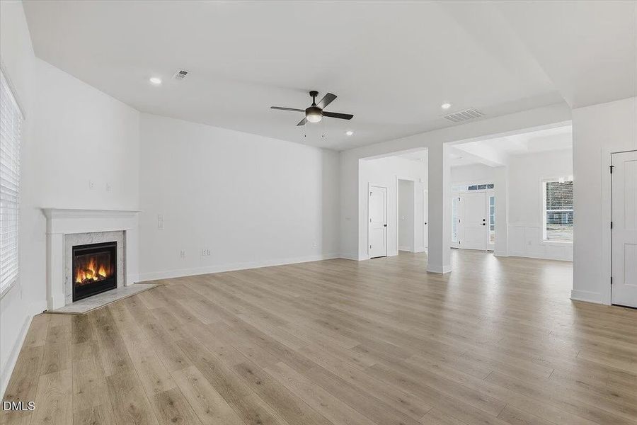 Spacious, unfurnished interior of a new home in Jackson Ridge, Pikeville (Image 20).