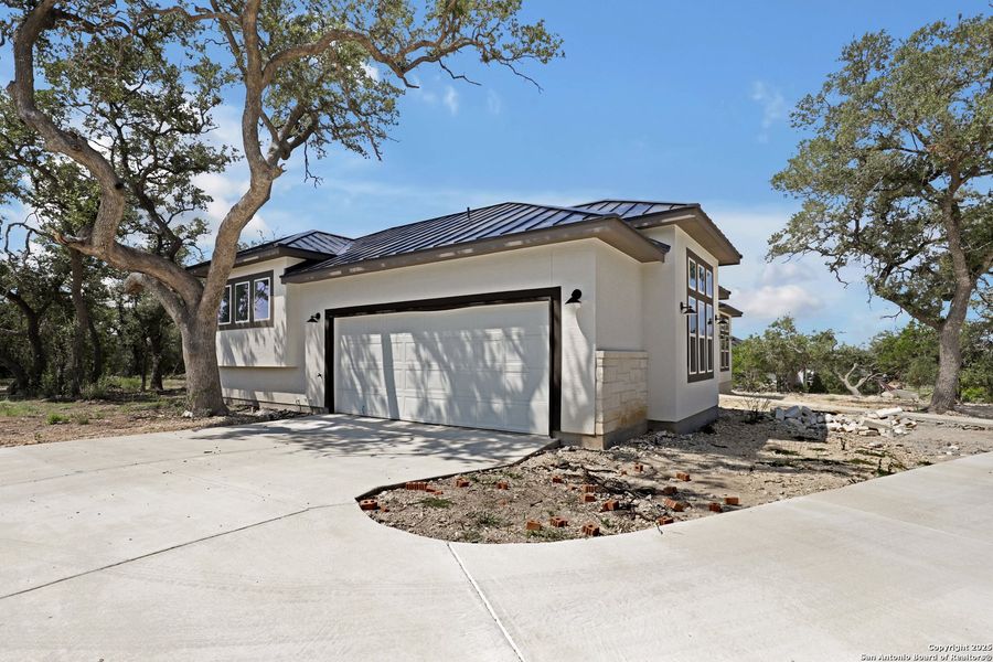 Image 32 of a home in .