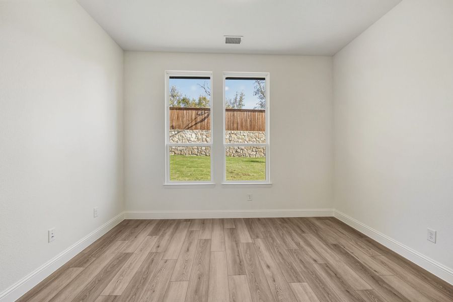 Spacious, unfurnished interior of a new home in Wildflower Ranch, Fort Worth (Image 21).