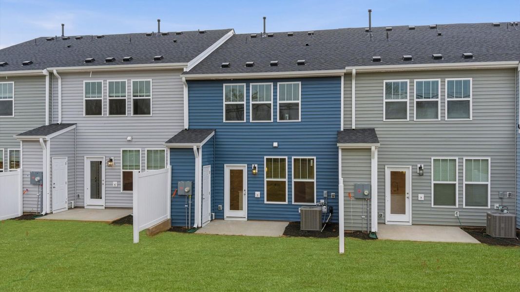 Exterior details and patio area of a home in Silo Ridge, Anderson (Image 3).