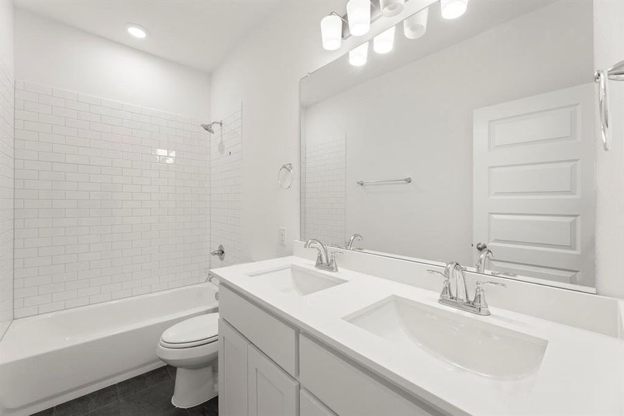 4_05. 541 San Angelo - 2ND Bath