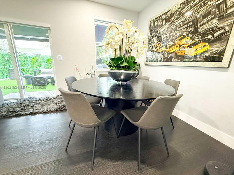 Furnished interior view inside a new home in , Coral Springs (Image 7).