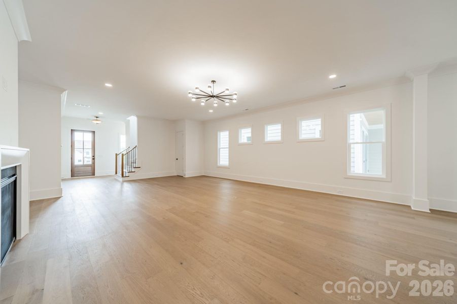 Spacious, unfurnished interior of a new home in , Davidson (Image 19).
