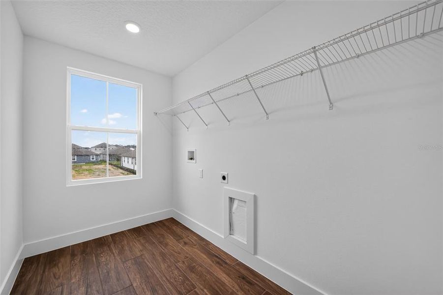 Spacious, unfurnished interior of a new home in Trailside, Mount Dora (Image 22).