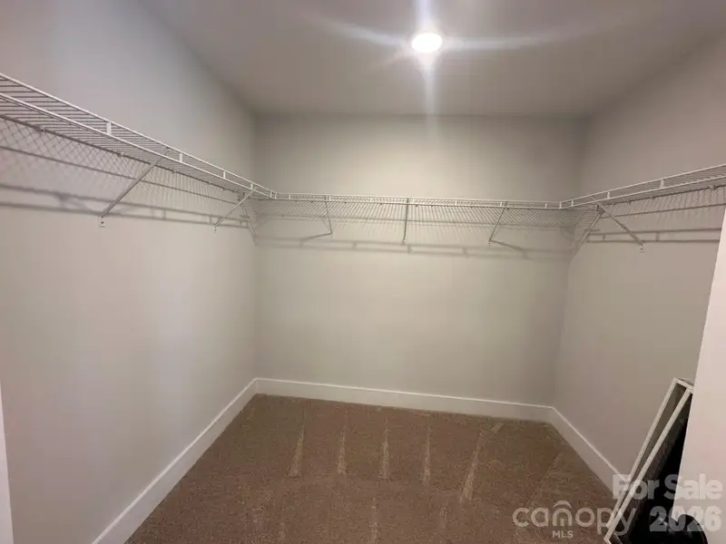 Spacious, unfurnished interior of a new home in Blythe Mill Townhomes, Waxhaw (Image 12).