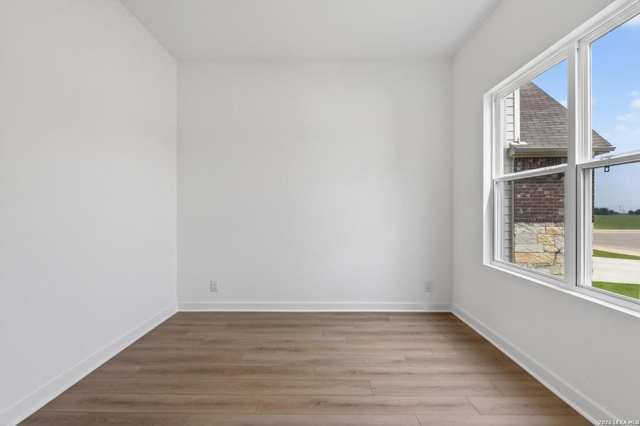 Spacious, unfurnished interior of a new home in Cordova Trails, Seguin (Image 14).