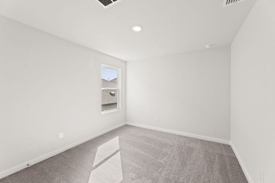 Representative unfurnished interior of a home built from the Hondo by Hakes Brothers in Highland Ridge, New Braunfels (Image 20). Representative unfurnished interior of a home built from the Hondo by Hakes Brothers in Highland Ridge, New Braunfels (Image 20).