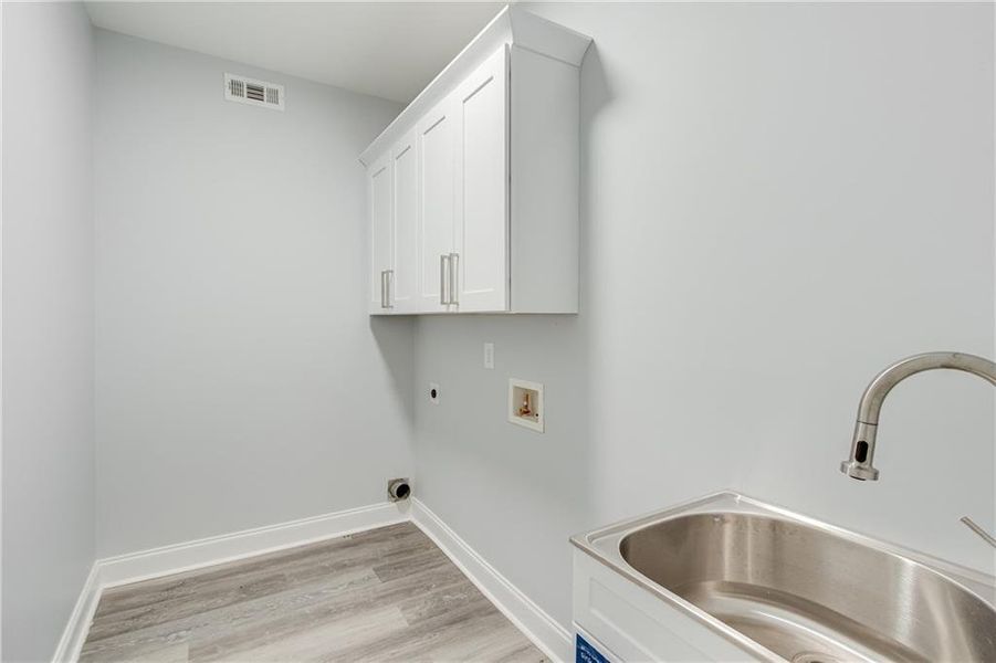 Image 60 of a home in .