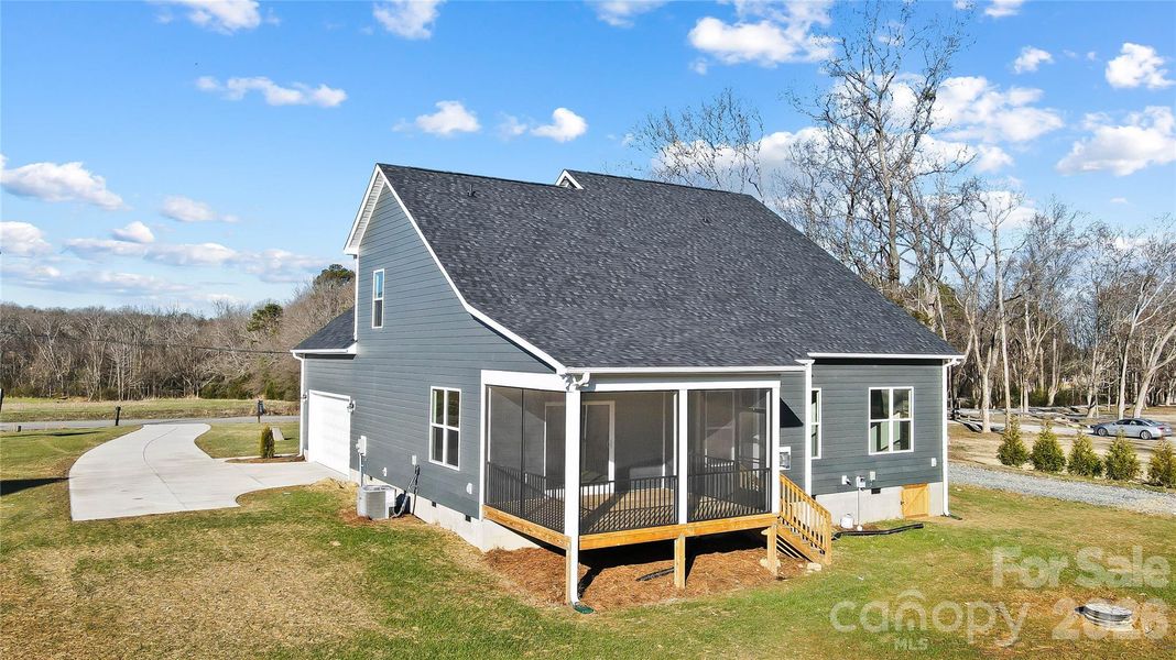 Exterior details and patio area of a home in Lancaster Hwy, Waxhaw (Image 3).