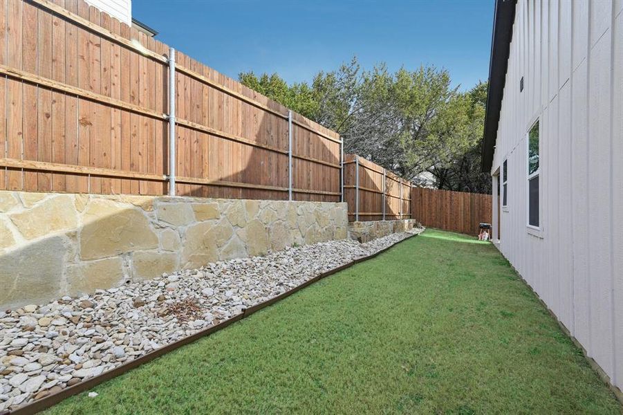 Exterior details and patio area of a home in , Granbury (Image 23).