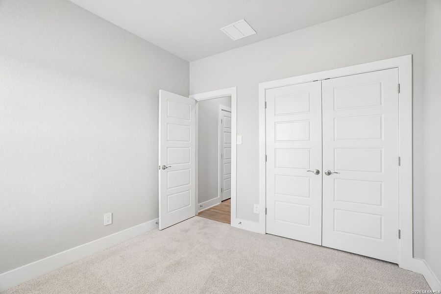 Spacious, unfurnished interior of a new home in Carmel Ranch, Schertz (Image 34). Spacious, unfurnished interior of a new home in Carmel Ranch, Schertz (Image 34).