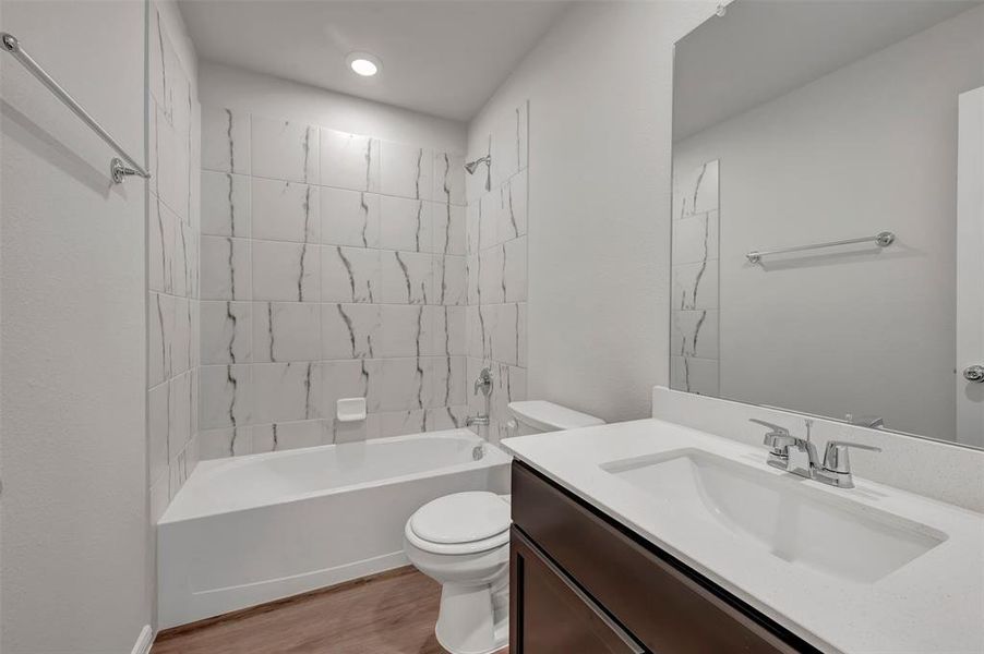Furnished interior view inside a new home in Lane Ranch, Sanger (Image 7).