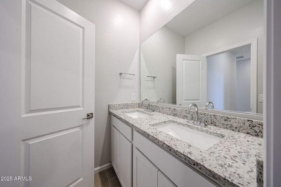 18_Century-Communities_North-Copper-Cany