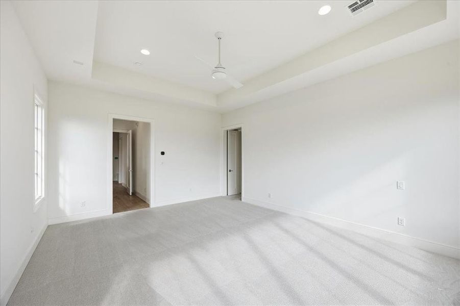 Spacious, unfurnished interior of a new home in Montrachet, Fort Worth (Image 34).