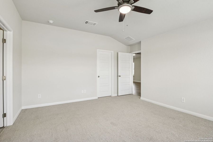 Spacious, unfurnished interior of a new home in , Cibolo (Image 16). Spacious, unfurnished interior of a new home in , Cibolo (Image 16).