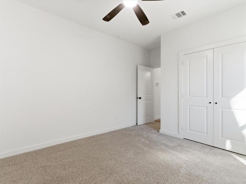 Spacious, unfurnished interior of a new home in , Kaufman (Image 20).