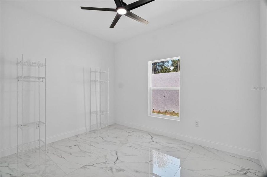 Spacious, unfurnished interior of a new home in , Umatilla (Image 13).