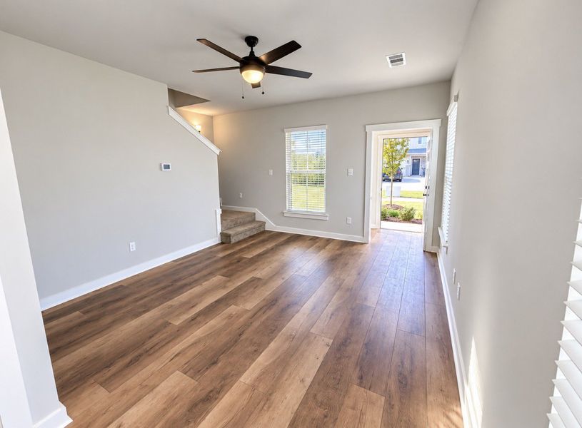 Spacious, unfurnished interior of a new home in Hickory Cove, Burns (Image 9).