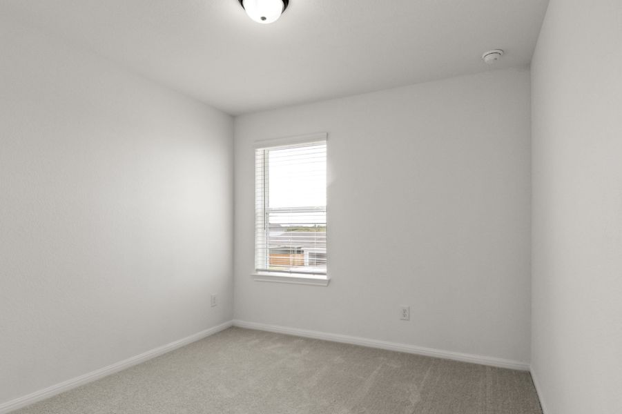 Spacious, unfurnished interior of a new home in Trace, San Marcos (Image 49).