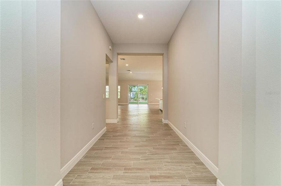 Spacious, unfurnished interior of a new home in Caldera, Spring Hill (Image 18).