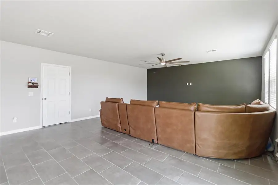 Image 44 of a home in Silver Springs. Image 44 of a home in Silver Springs.