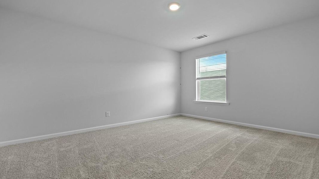 Spacious, unfurnished interior of a new home in Lakeview at Kitfield, Moncks Corner (Image 18).