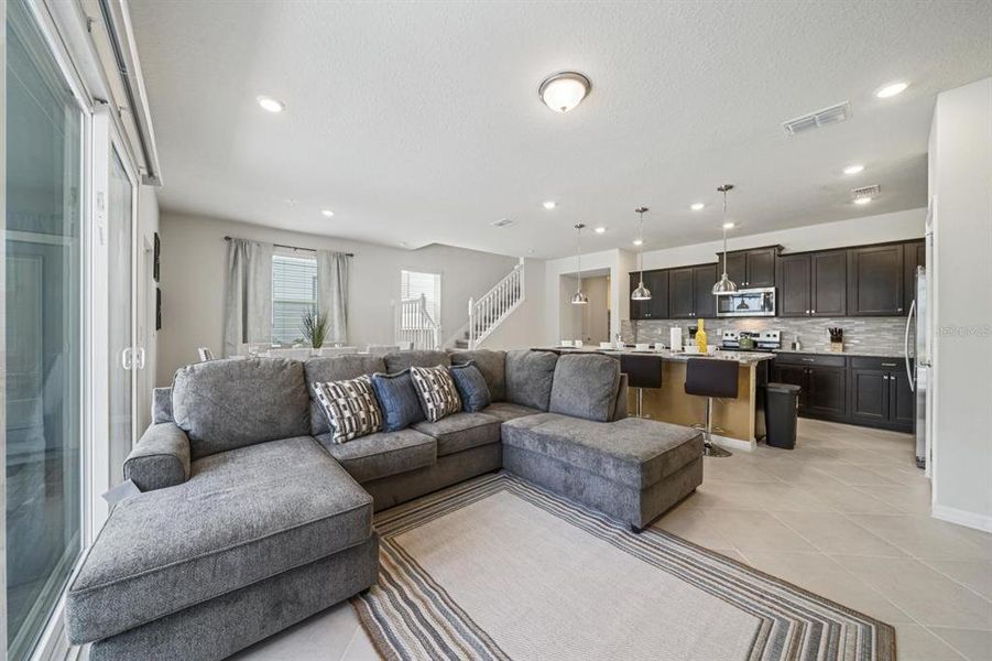 Furnished interior view inside a new home in , Clermont (Image 25). Furnished interior view inside a new home in , Clermont (Image 25).