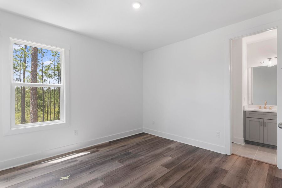 Spacious, unfurnished interior of a new home in Brizo, Santa Rosa Beach (Image 20).