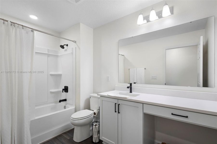 Furnished interior view inside a new home in , Davenport (Image 8).