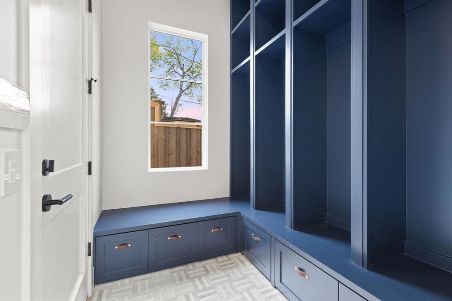 Furnished interior view inside a new home in , Dallas (Image 6).