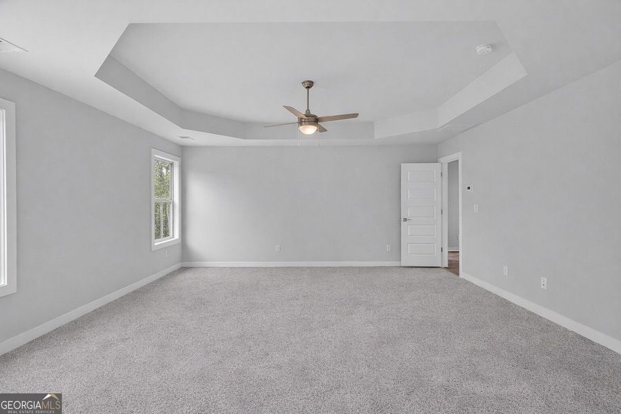 Spacious, unfurnished interior of a new home in The Manor at Gainesville Township, Gainesville (Image 25).