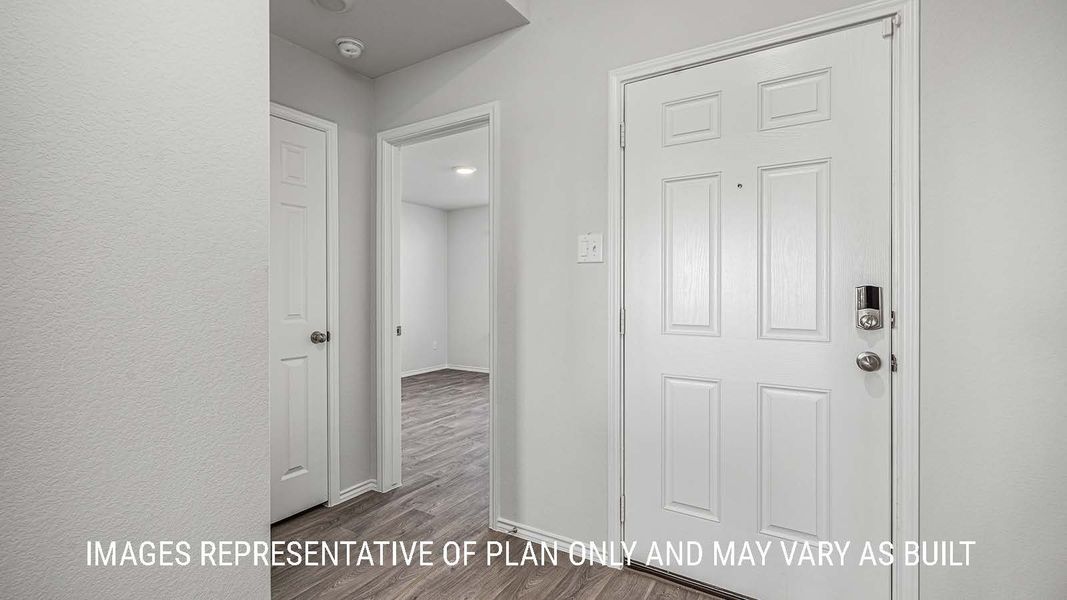 Spacious, unfurnished interior of a new home in Pecan Creek, Temple (Image 11).