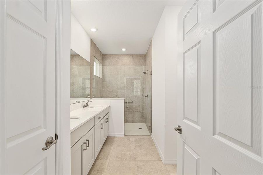 Furnished interior view inside a new home in , Ocala (Image 6).