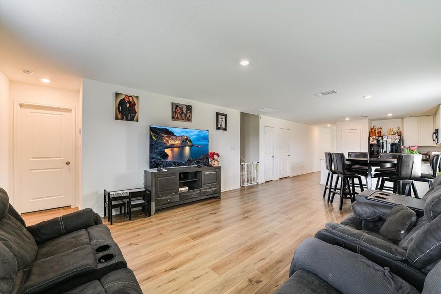 Furnished interior view inside a new home in Summerside, Lockhart (Image 18).
