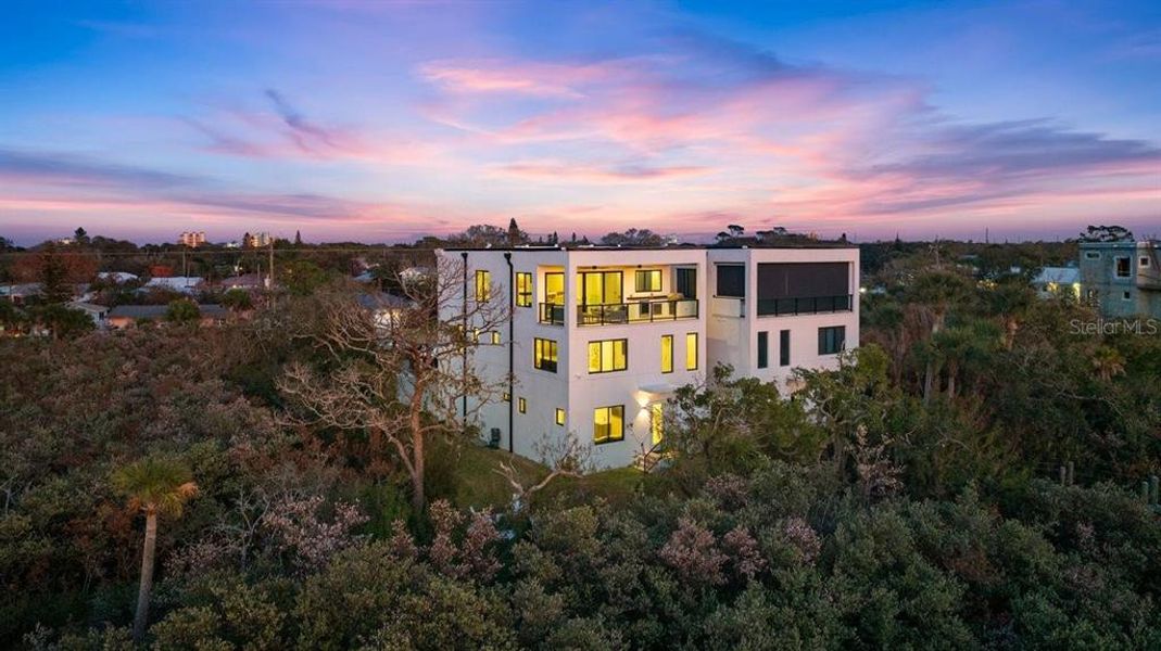 Exterior details and patio area of a home in , New Smyrna Beach (Image 32).