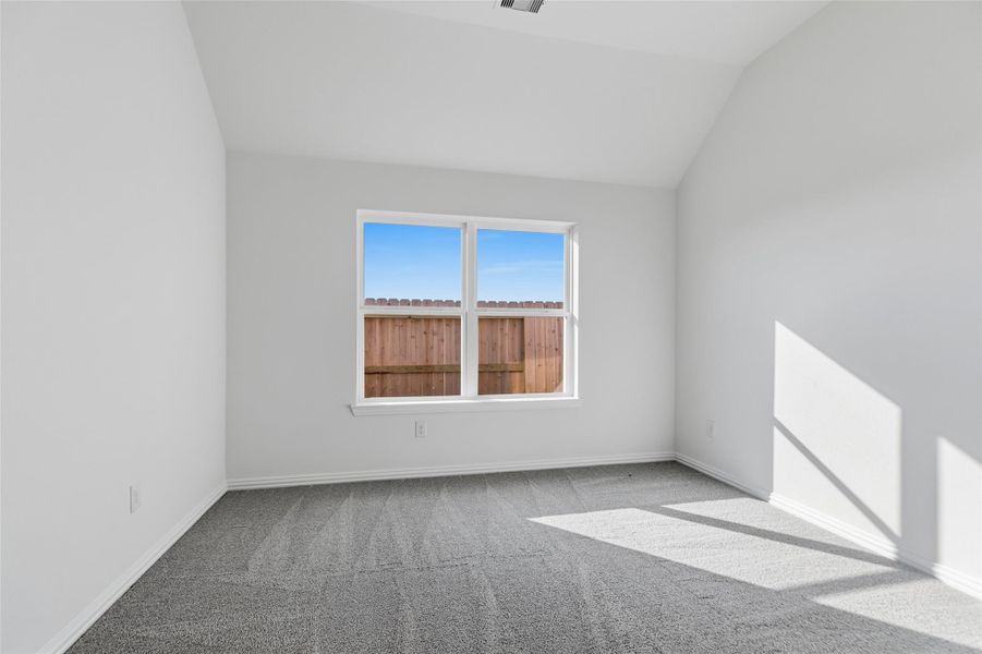 Spacious, unfurnished interior of a new home in Creekhaven, Iowa Colony (Image 21).