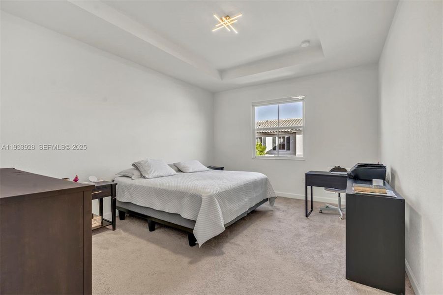 Furnished interior view inside a new home in , Coral Springs (Image 34).