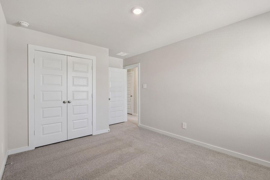 Photo is not of the actual home, but is an inspirational photo of builder’s model home and may depict options, furnishings, and/or decorator features that are not included Photo is not of the actual home, but is an inspirational photo of builder’s model home and may depict options, furnishings, and/or decorator features that are not included