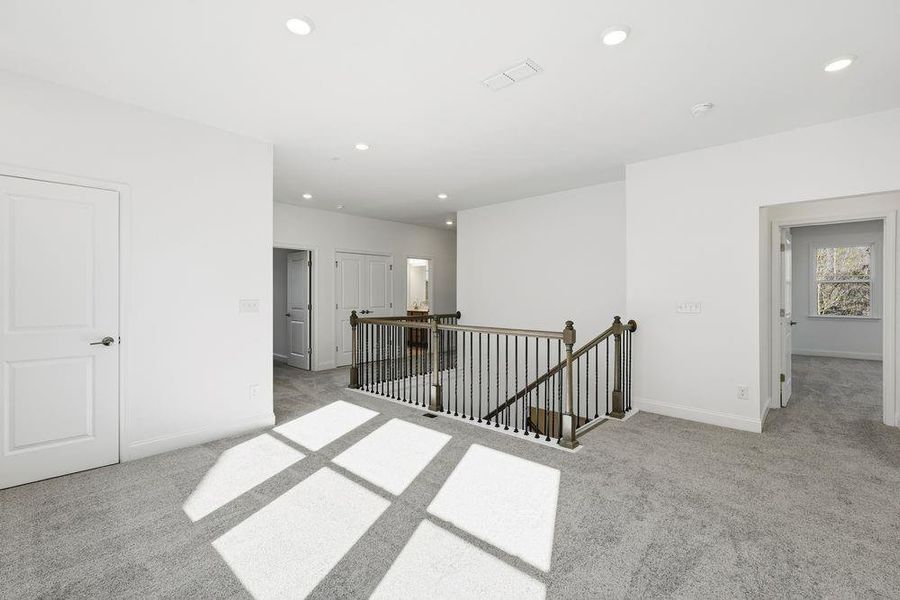 Spacious, unfurnished interior of a new home in Reserve at Hickory Walk, Kennesaw (Image 39).