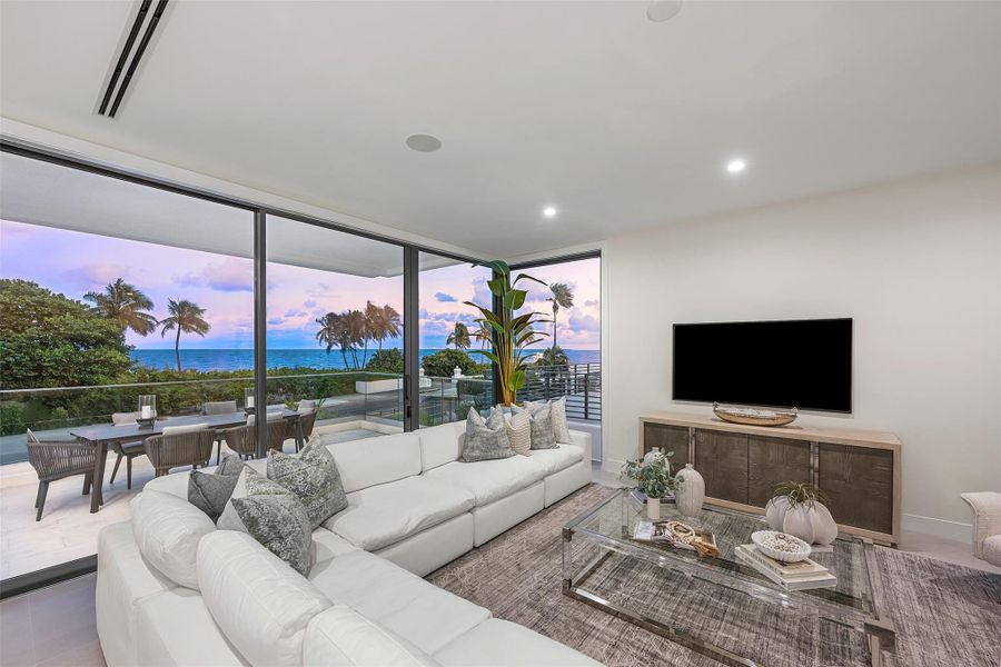 Furnished interior view inside a new home in , Fort Lauderdale (Image 20).