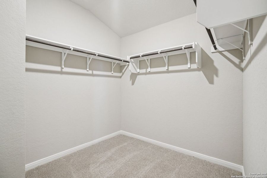 Spacious, unfurnished interior of a new home in Royal Crest, San Antonio (Image 30).