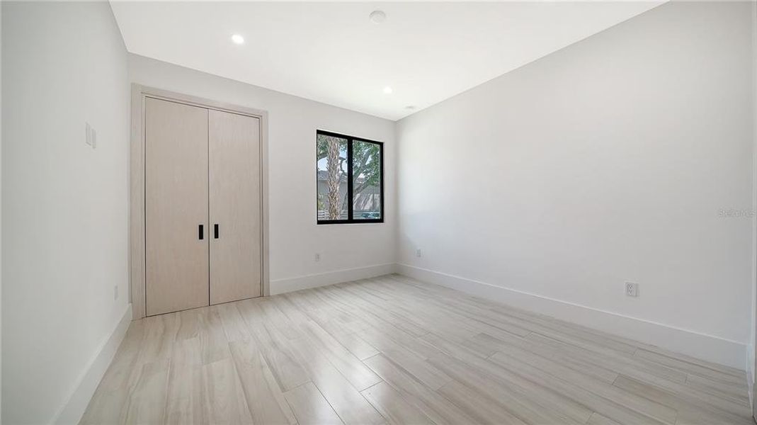 Spacious, unfurnished interior of a new home in , Sarasota (Image 23). Spacious, unfurnished interior of a new home in , Sarasota (Image 23).